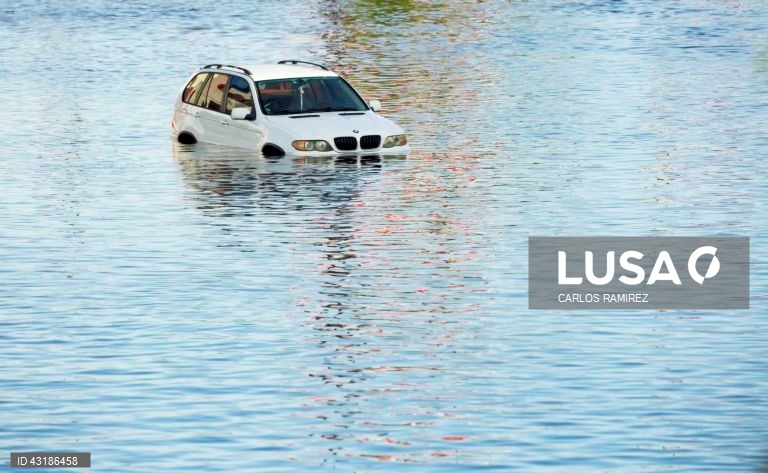 Texas: efeitos da passagem do furacão Beryl em Houston