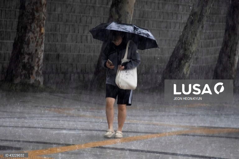Coreia do Sul: Chuva forte em Seul