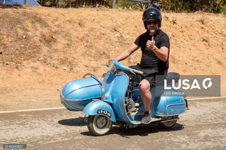 Motard à chegada para participar na 42ª Concentração Motard de Faro 2024, 19 de Julho de 2024. LUIS BRANCA/LUSA