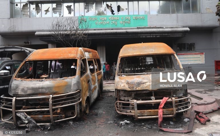 Bangladesh: recolher obrigatório em todo o país