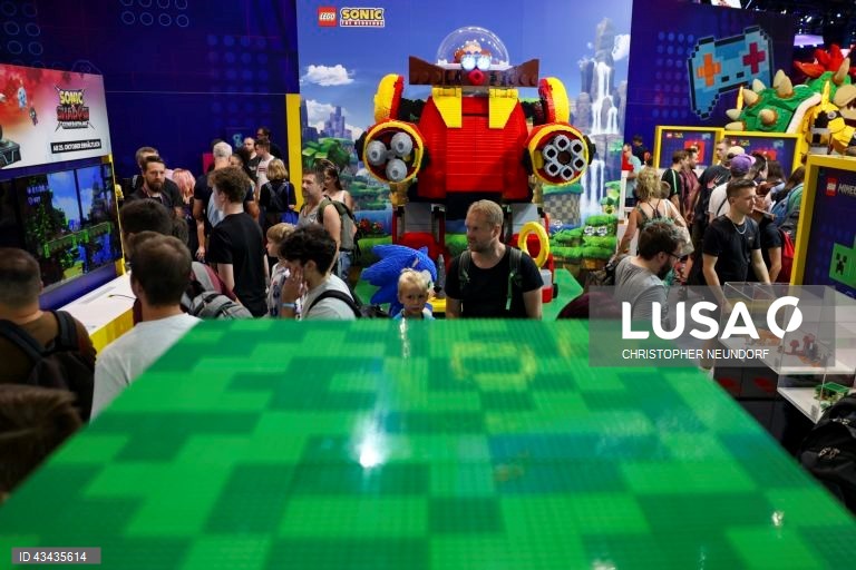 Feira de jogos de computador e vídeo Gamescom em Colónia