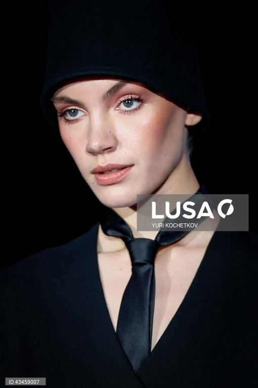 Rússia: Desfile de moda em Moscovo