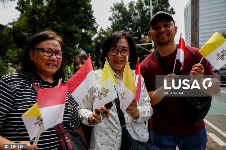 Papa Francisco inicia na Indonésia périplo pelo sudeste asiático 