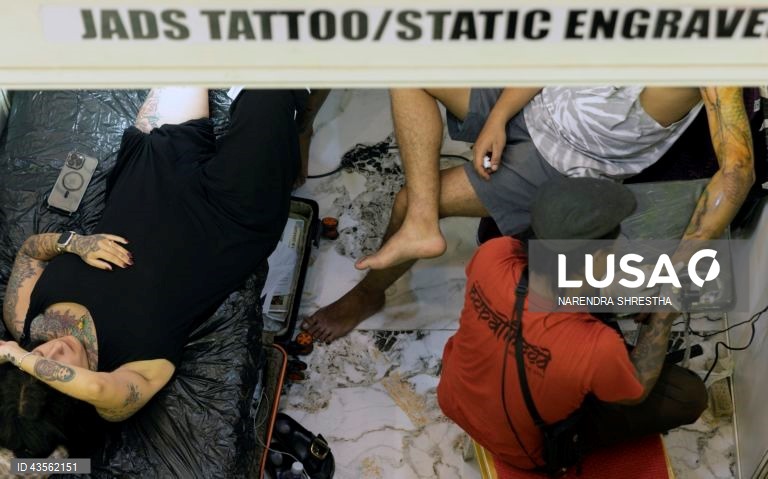 Nepal: Encontro de tatuadores dos Himalaias em Katmandu