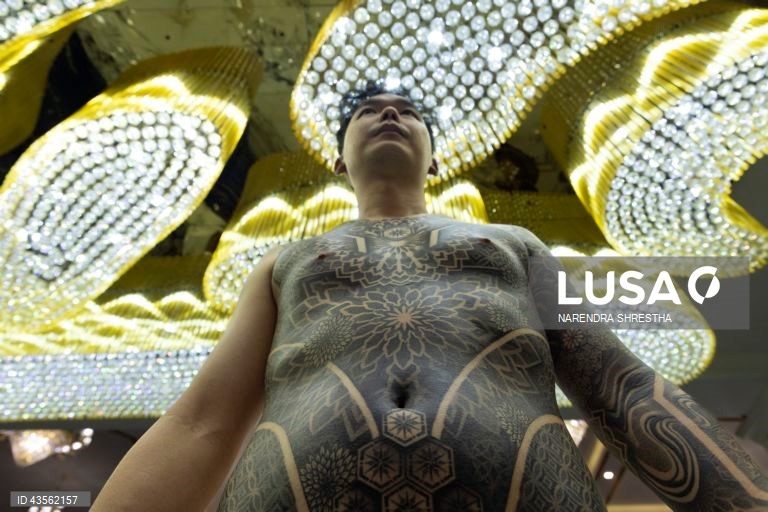 Nepal: Encontro de tatuadores dos Himalaias em Katmandu