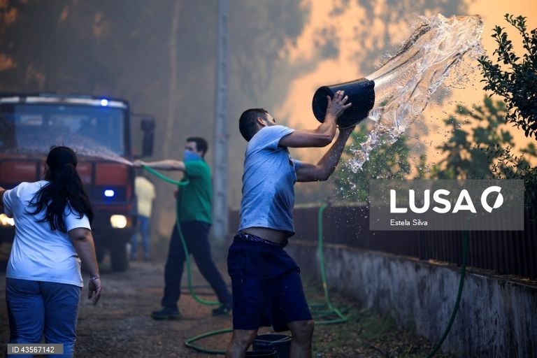 Durante o dia de hoje, a Autoridade Nacional de Emergência e Proteção Civil (ANEPC) registou mais de 120 fogos, que chegaram a ser combatidos por mais de 5.000 operacionais, apoiados por 1.500 viaturas e 39 meios aéreos, dois deles vindos de Espanha. 