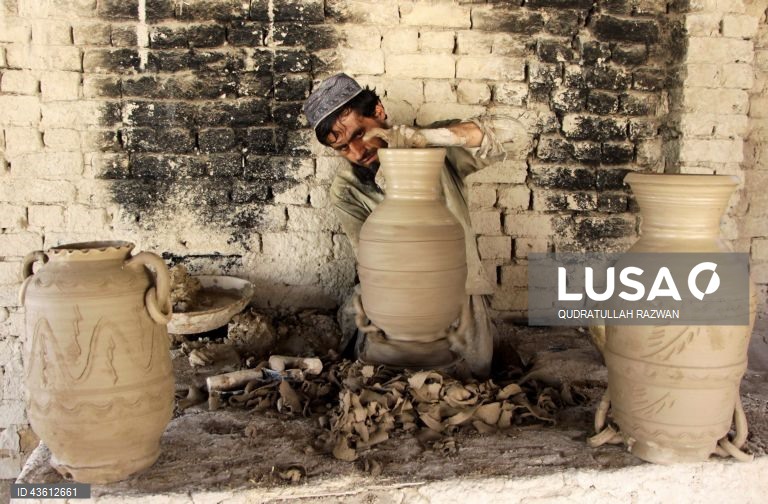 Afeganistão: Olaria tradicional em Kandahar