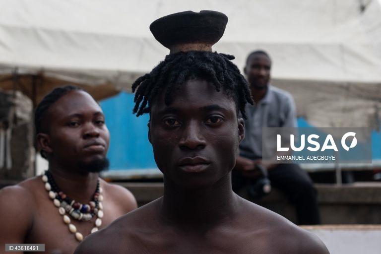 Nigéria: Festa dos bairros de lata em Oworonshoki