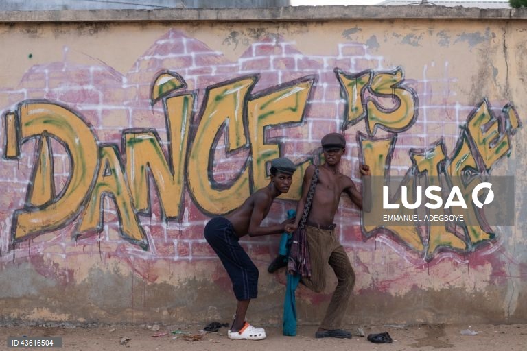 Nigéria: Festa dos bairros de lata em Oworonshoki