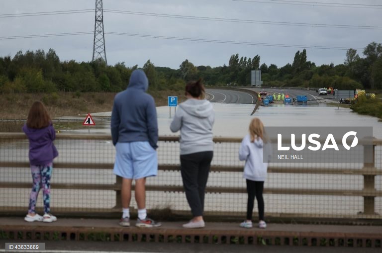 Alertas de inundações na sequência de chuvas fortes em Inglaterra