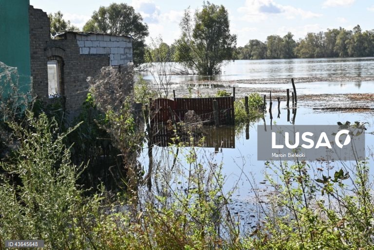 Polónia: Subida dos niveis da água do Rio Oder