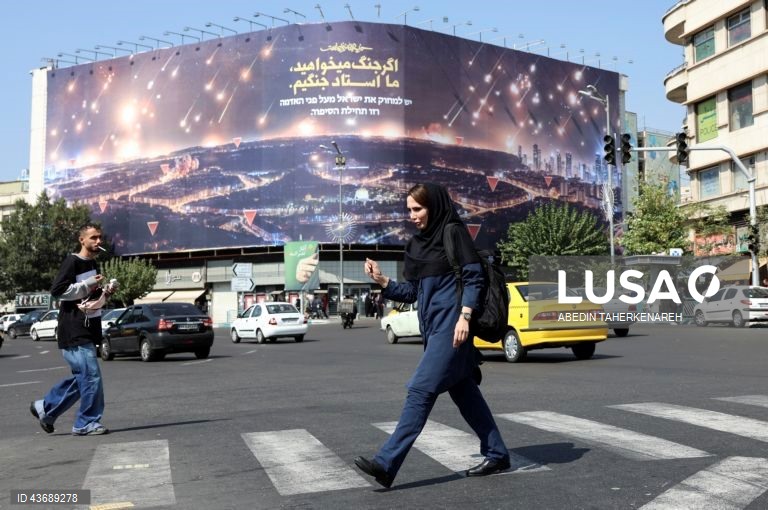 Quotidiano em Teerão no meio de tensões crescentes com Israel