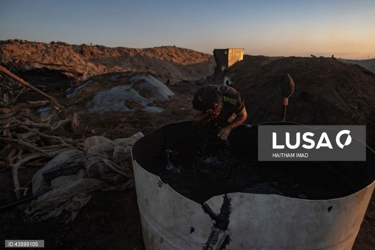 Produção de carvão em Gaza