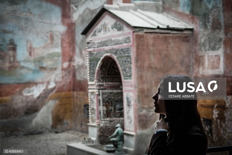 Itália: Reabertura da Casa da Fonte Pequena em Pompeia após trabalhos de restauro