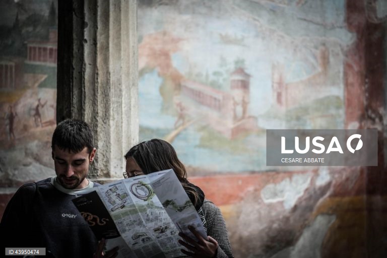 Itália: Reabertura da Casa da Fonte Pequena em Pompeia após trabalhos de restauro