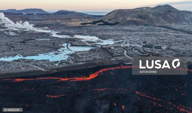 Islândia: Erupção vulcânica na Península de Reykjanes