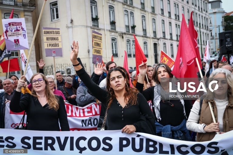 CGTP-IN: Concentração em frente à Assembleia da República