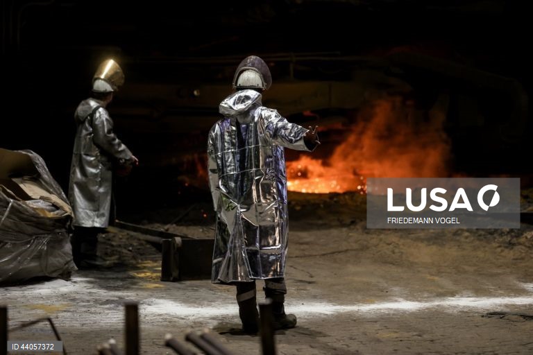 Alemanha: Fábrica de aço da ThyssenKrupp em Duisburg