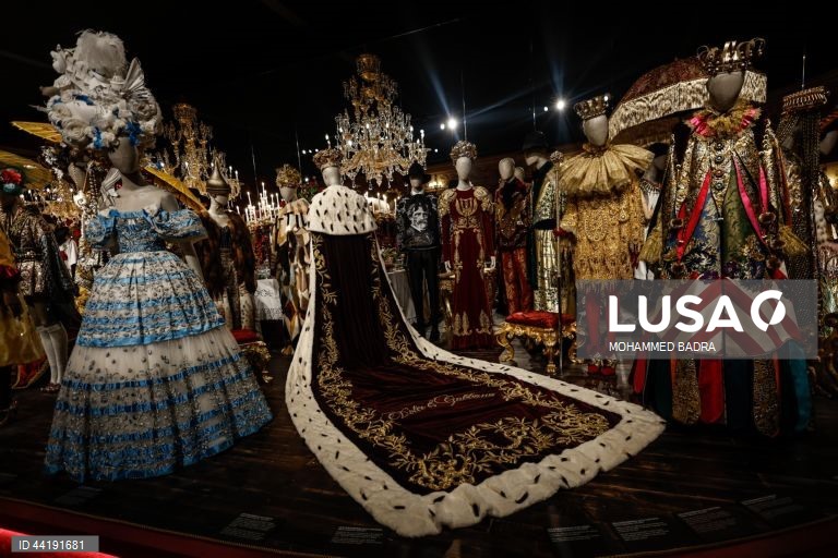 Paris: Inauguração da exposição Dolce & Gabbana no Grand Palais.