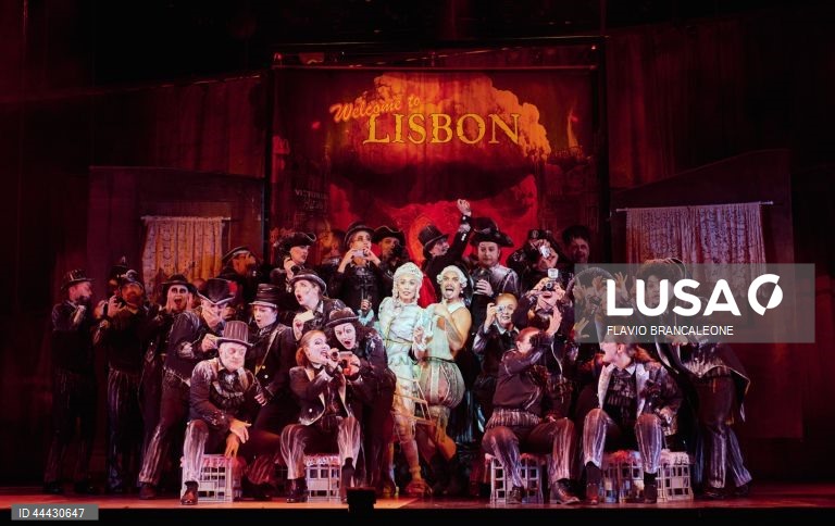 Austrália: Ópera Australia de "Candide" na Sydney Opera House