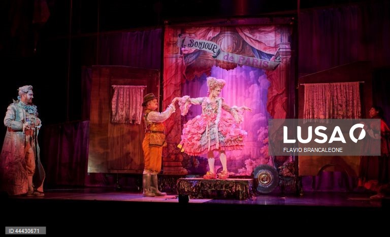 Austrália: Ópera Australia de "Candide" na Sydney Opera House