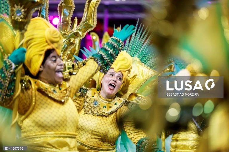 Carnaval de São Paulo 2025 no sambódromo do Anhembi em São Paulo, Brasil.