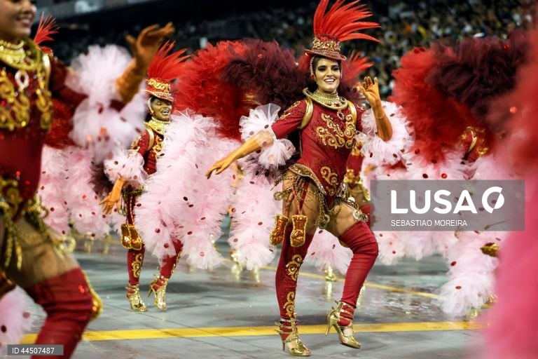Carnaval de São Paulo 2025 no sambódromo do Anhembi em São Paulo, Brasil.