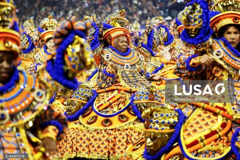 Carnaval de São Paulo 2025 no sambódromo do Anhembi em São Paulo, Brasil.