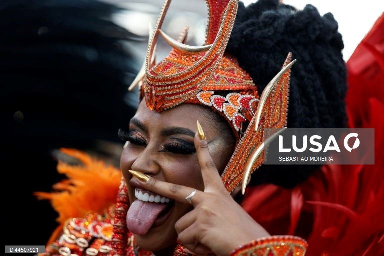 Carnaval de São Paulo 2025 no sambódromo do Anhembi em São Paulo, Brasil.