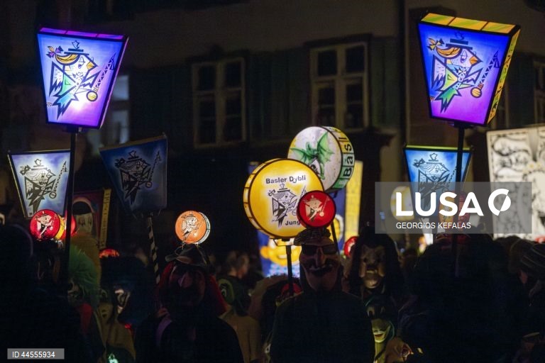 Suíça: O Morgenstreich dá início ao Carnaval de Basileia