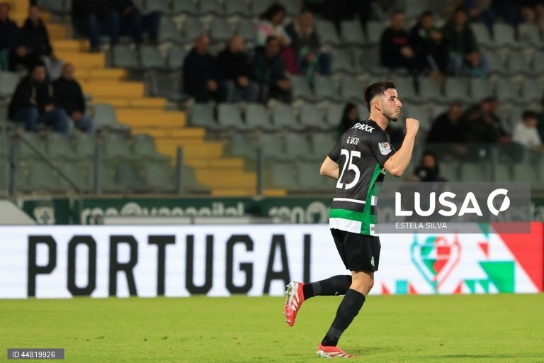  O Sporting voltou a vencer hoje o Rio Ave, agora por 2-1, em Paços de Ferreira, e apurou-se para a final da Taça de Portugal em futebol, com um agregado de 4-1.