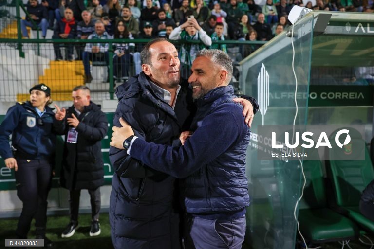  O Sporting voltou a vencer hoje o Rio Ave, agora por 2-1, em Paços de Ferreira, e apurou-se para a final da Taça de Portugal em futebol, com um agregado de 4-1.