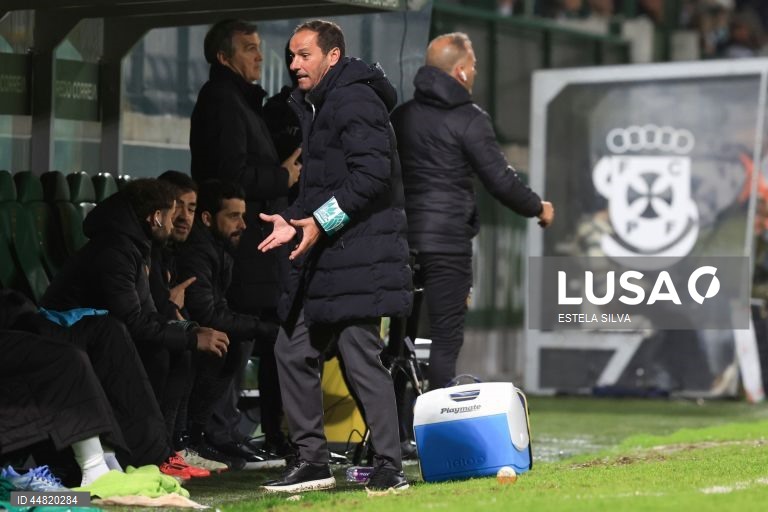  O Sporting voltou a vencer hoje o Rio Ave, agora por 2-1, em Paços de Ferreira, e apurou-se para a final da Taça de Portugal em futebol, com um agregado de 4-1.