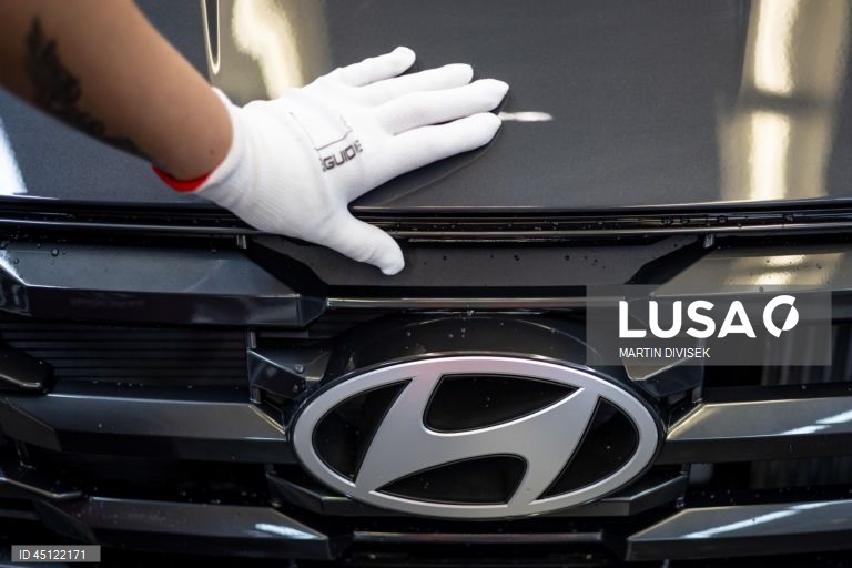 República Checa: Fábrica de automóveis da Hyundai em Nosovice