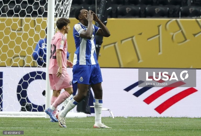  FC Porto complicou hoje o apuramento para os ‘oitavos’ do Mundial de clubes de futebol, ao perder por 2-1 com os norte-americanos do Inter Miami, na segunda jornada do Grupo A, em Atlanta, nos Estados Unidos.