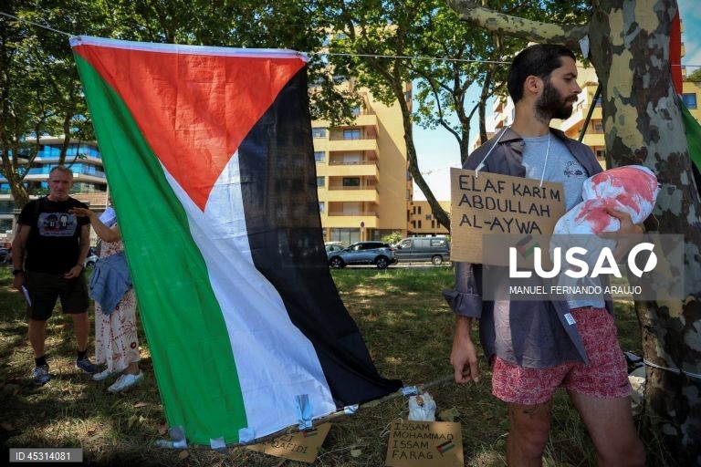 Ação pelo fim do genocídio em Gaza no Porto