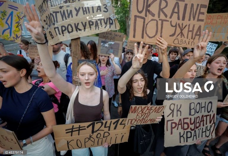 Ucrânia: Protesto em Kiev contra a corrupção em Kiev
