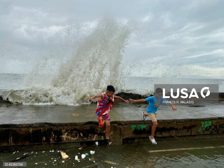 Filipinas: Tempestade tropical Co-May atinge a ilha principal de Luzon