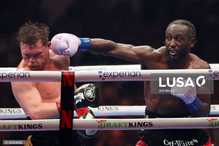 Terence Crawford, dos Estados Unidos, ganhou após a luta pelo título mundial dos supermédios contra Canelo Alvarez, do México, em Las Vegas, Nevada, EUA.