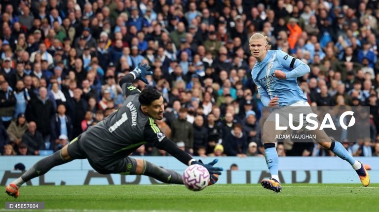 Futebol: Liga inglesa - Manchester City vs Manchester United