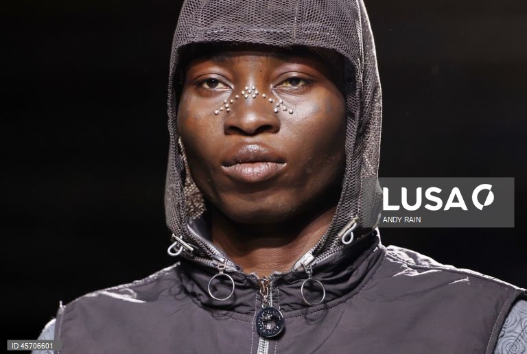 London Fashion Week SS26 - Desfile Charlie Constantinou