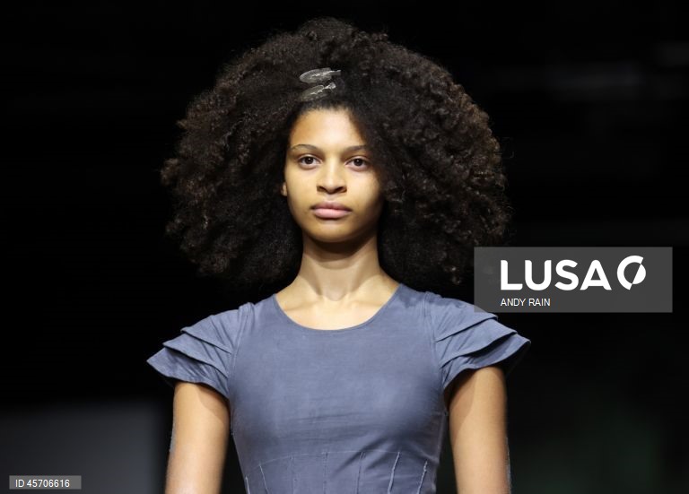 London Fashion Week SS26 - Desfile Charlie Constantinou