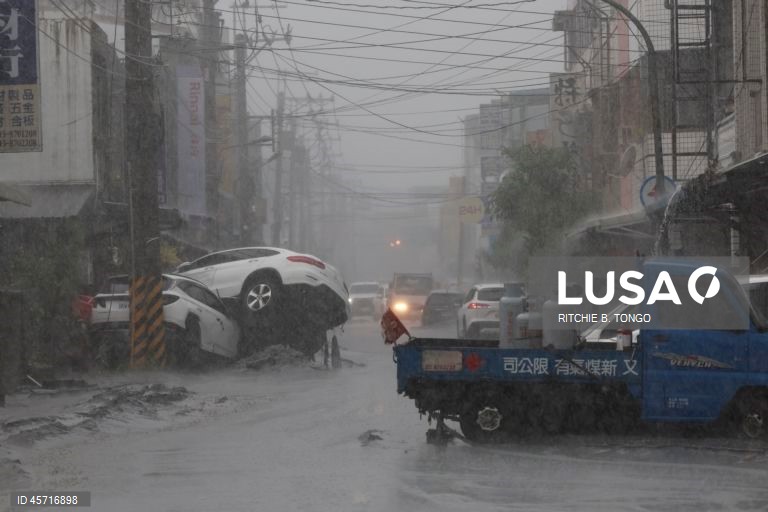 Taiwan: O supertufão Ragasa mata 14 pessoas e deixa dezenas desaparecidas