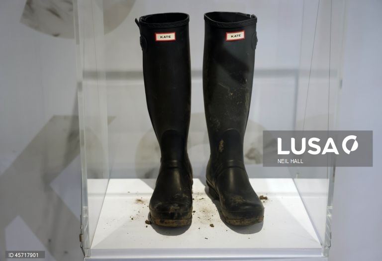 Exposição Dirty Looks abre no Barbican de Londres
