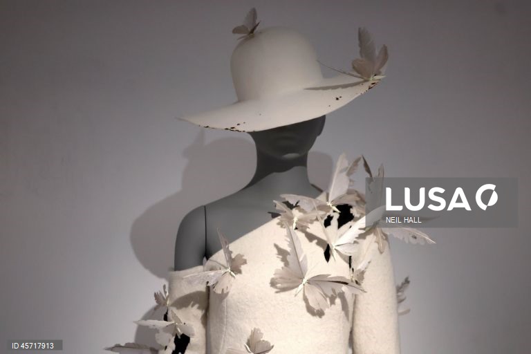 Exposição Dirty Looks abre no Barbican de Londres