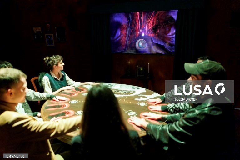 Reino Unido: Instalação "The Delusion" na Galeria Serpentine North em Londres