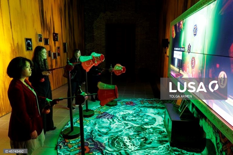 Reino Unido: Instalação "The Delusion" na Galeria Serpentine North em Londres