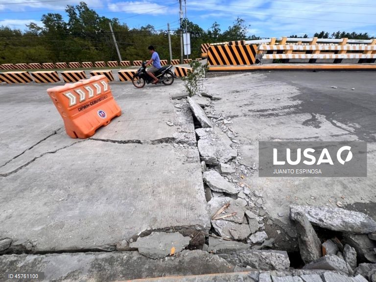 Filipinas: Rescaldo do terramoto na Ilha de Cebu