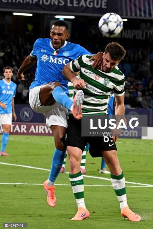 O Sporting somou hoje a primeira derrota na fase de liga da Liga dos Campeões de futebol, ao perder por 2-1 na visita ao Nápoles, em jogo da segunda jornada disputado no Estádio Diego Armando Maradona, em Itália.