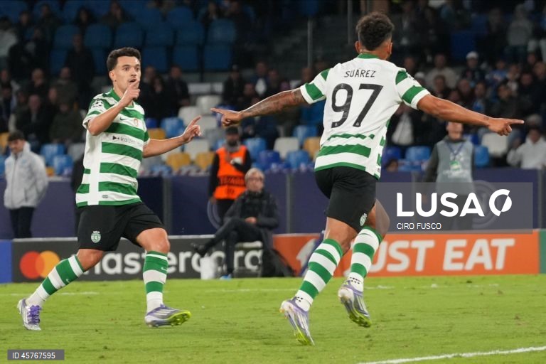 O Sporting somou hoje a primeira derrota na fase de liga da Liga dos Campeões de futebol, ao perder por 2-1 na visita ao Nápoles, em jogo da segunda jornada disputado no Estádio Diego Armando Maradona, em Itália.